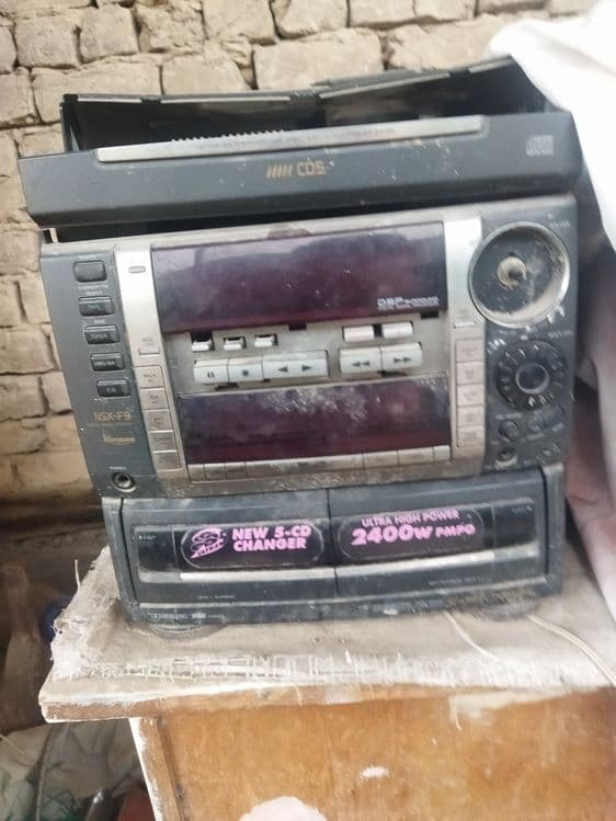 Продается музыкальный центр AIWA