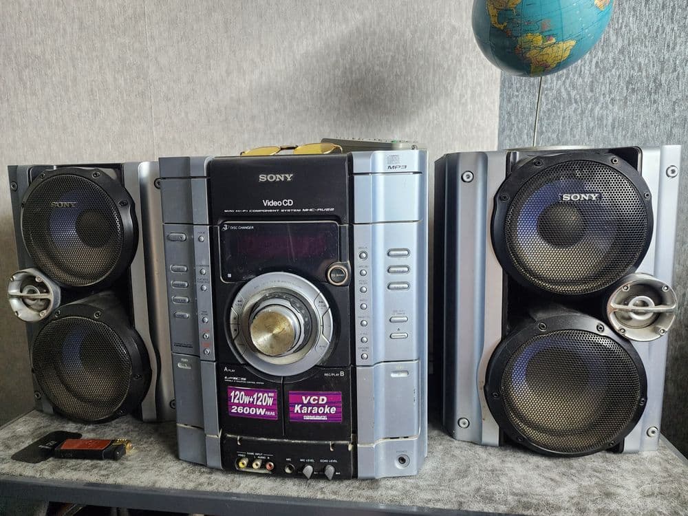 Центр SONY 2600W. — 2