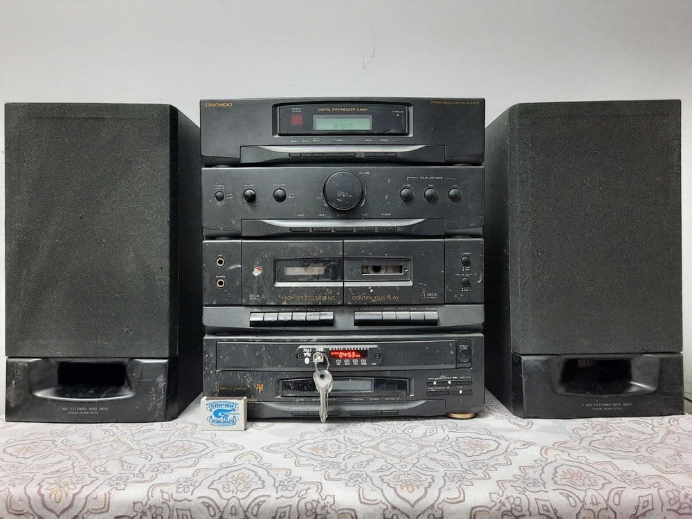 Музыкальный центр DAEWOO ACD-6510 в Ташкенте с установлено USB-Fleshka — 1