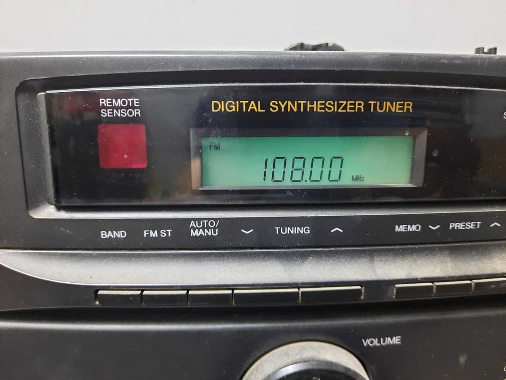 Музыкальный центр DAEWOO ACD-6510 в Ташкенте с установлено USB-Fleshka — 3