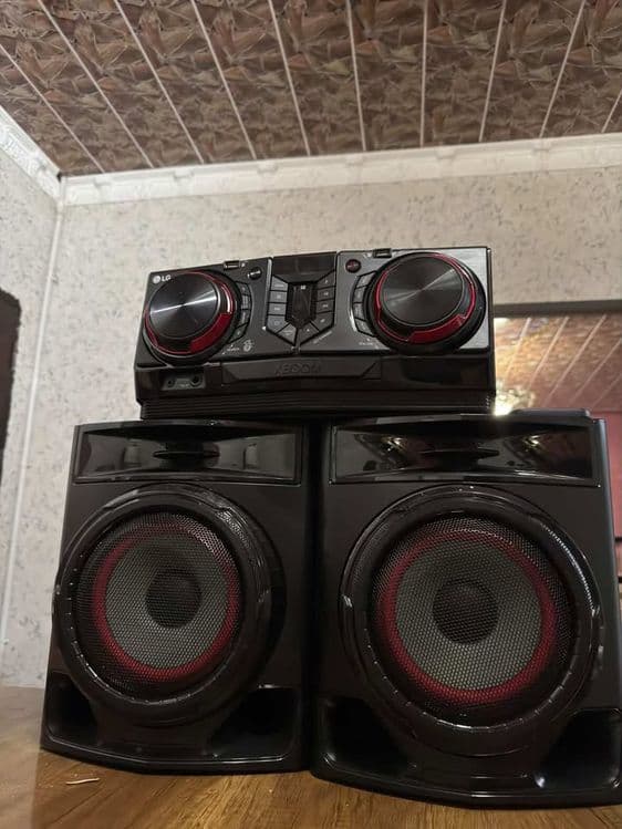 LG BOOMX ovoz bomba narxi kelishamz — 1