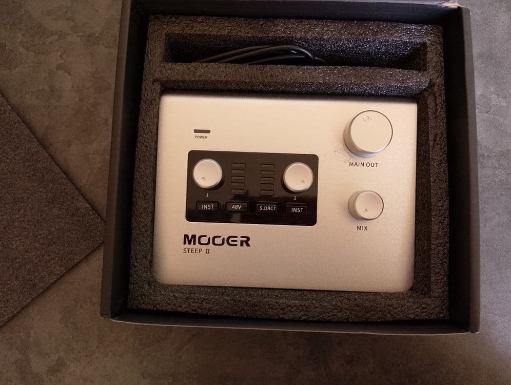 Аудиоинтерфейс MOODER STEP 1/2 — 2
