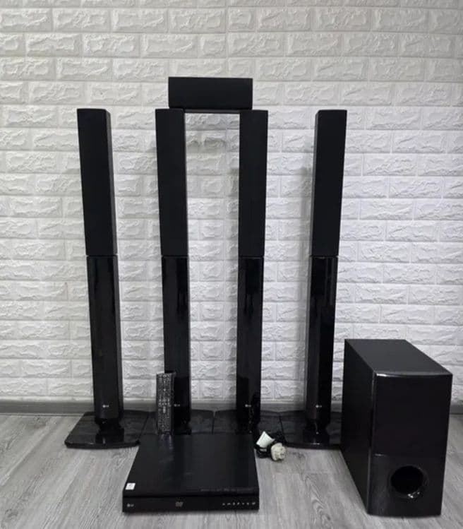 Домашний кинотятор LG LHD657 — 1