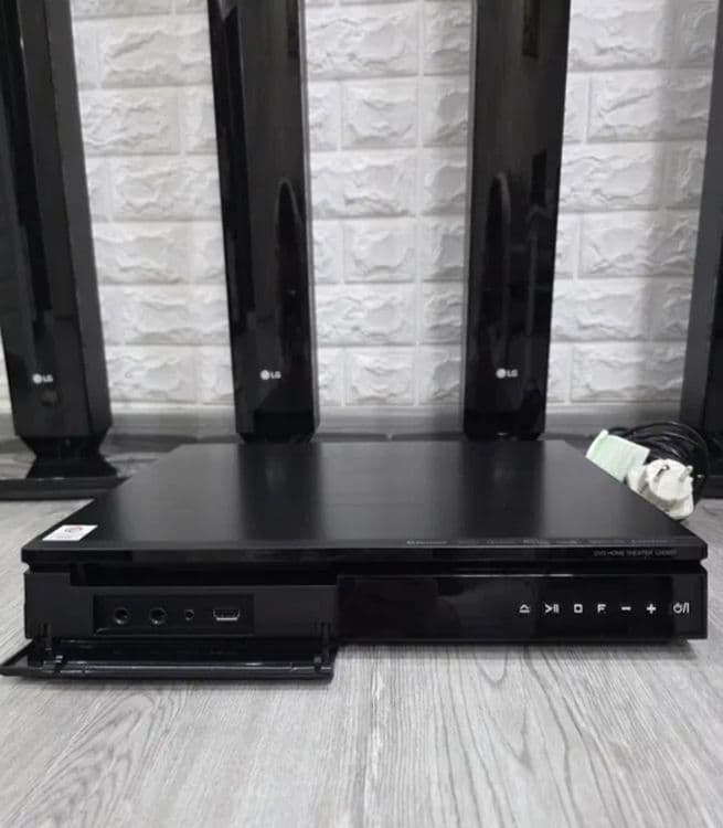 Домашний кинотятор LG LHD657 — 3