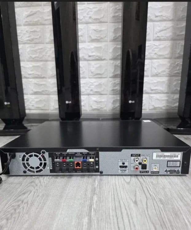 Домашний кинотятор LG LHD657 — 4