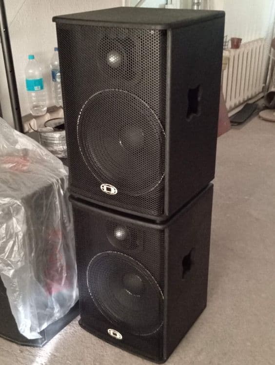 2 ta 600 watt kalonka 15 duym sotiladi — 1