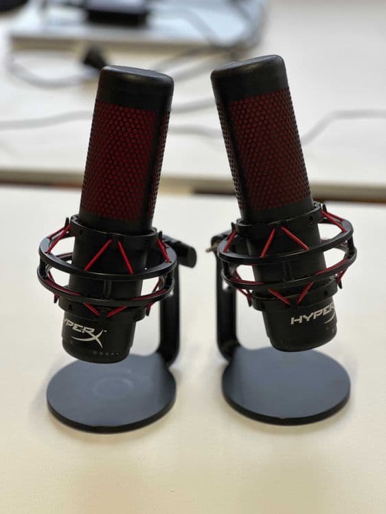 Mikrafon Hyper X podcast uchun. — 2