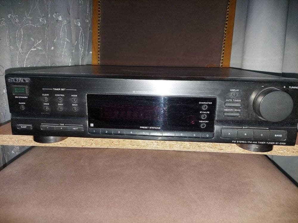 SONY FM тюнер в отличном состоянии — 1