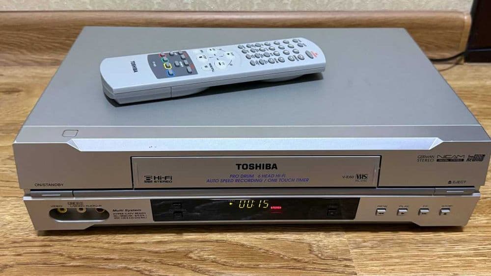 Видеомагнитофон Toshiba V-E60   6-Head Hi-Fi German Stereo! [Новый] — 2