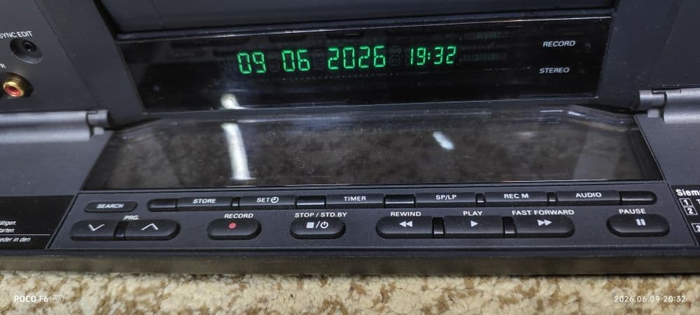 Видеомагнитофон Siemens FM738. 7 головок — 4
