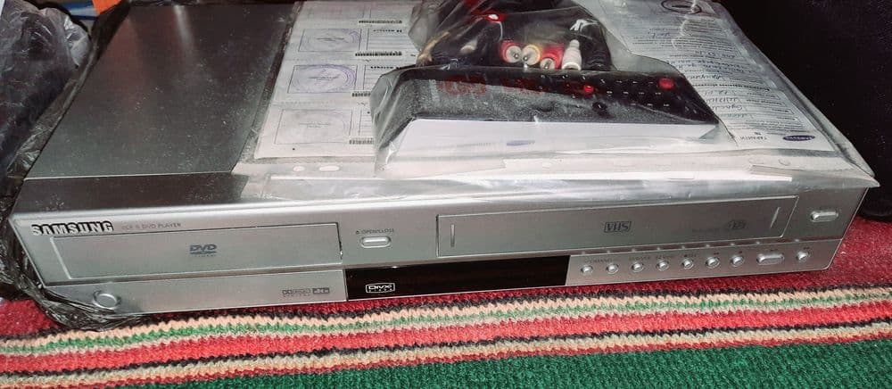 DVD-VCR плеер SAMSUNG новый — 1