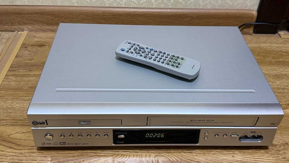 Видеомагнитофон & DVD LG 6-Head Hi-Fi Stereo! Made In Korea! [Новый] — 2