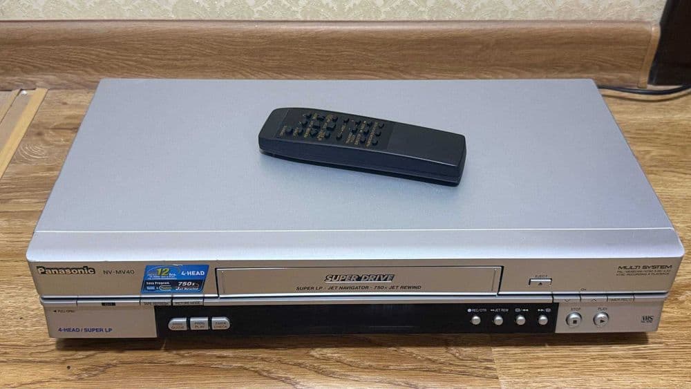 Видеомагнитофон Panasonic NV-MV40  4-Head. Made In Japan! — 2
