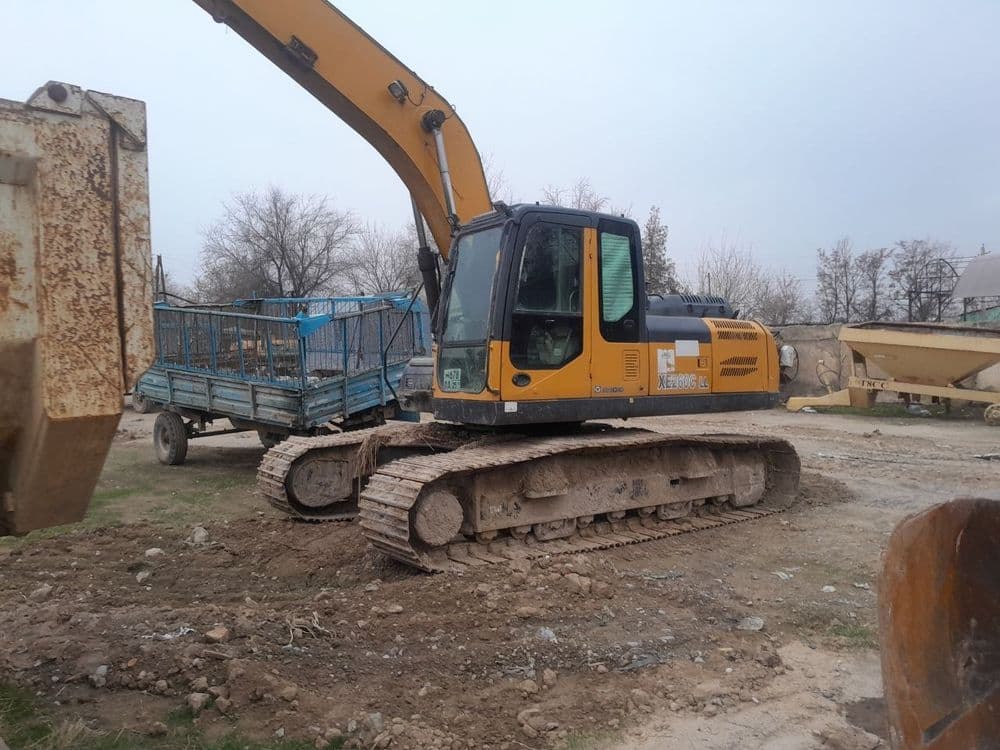 Ekskavatorlar 16 12 9m buldozer greyder va boshqa texnikalar arendaga — 4