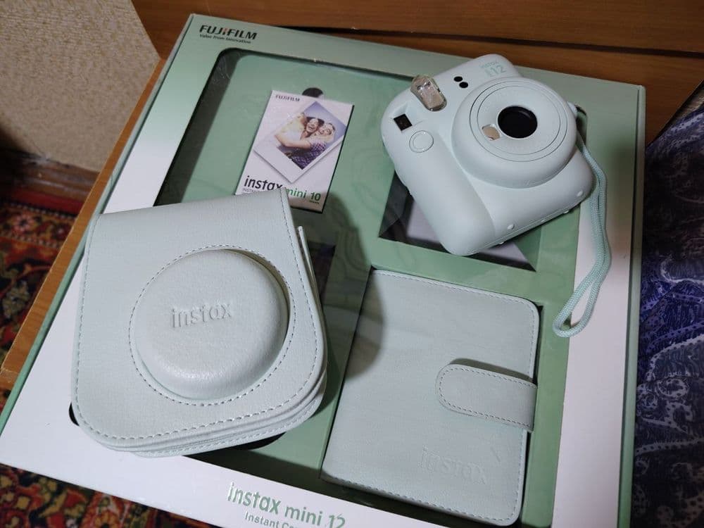 Instax mini 12 Fitoparad — 1
