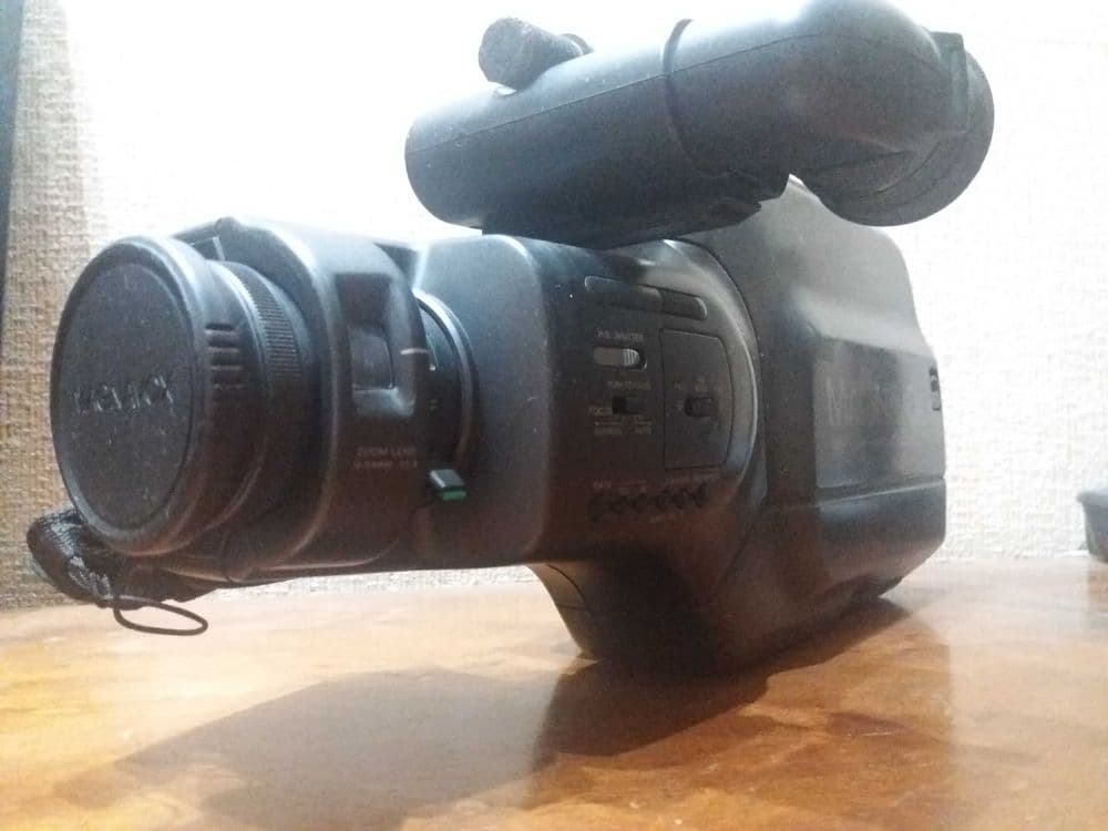 Видеокамера MAGNAVOX — 2