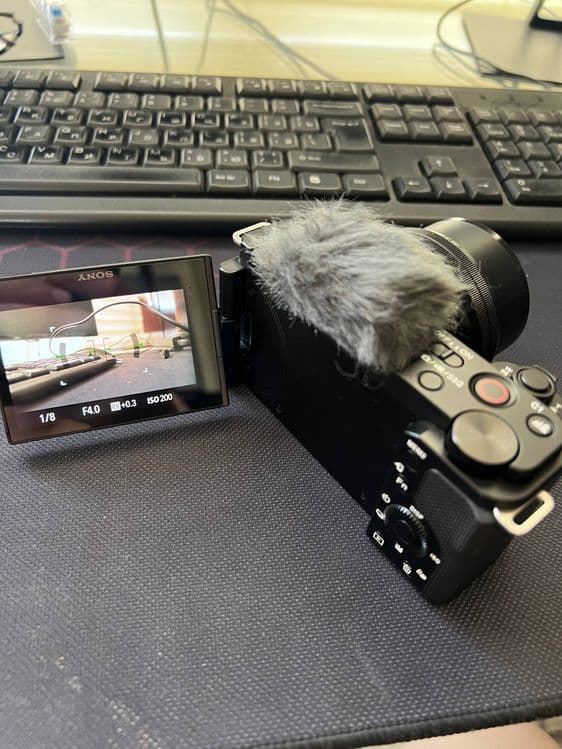 Videokamera Sony ZV-E10 — 5