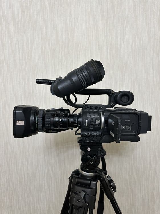 Профессиональная Видеокамера JVC proHD — 2