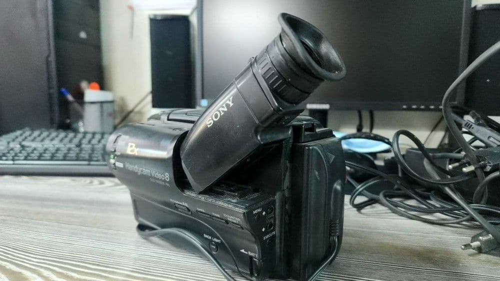 Срочно кассетали видеокамера SONY СОТИЛАДИ. — 1