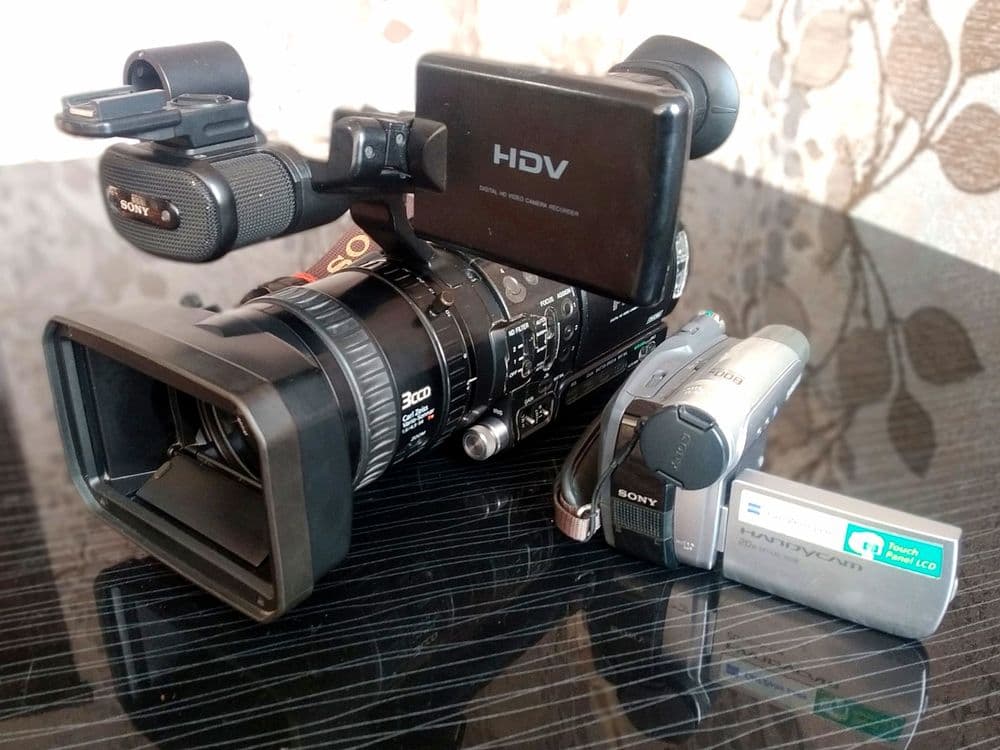 SONY Z1E Профессиональная видеокамера — 4