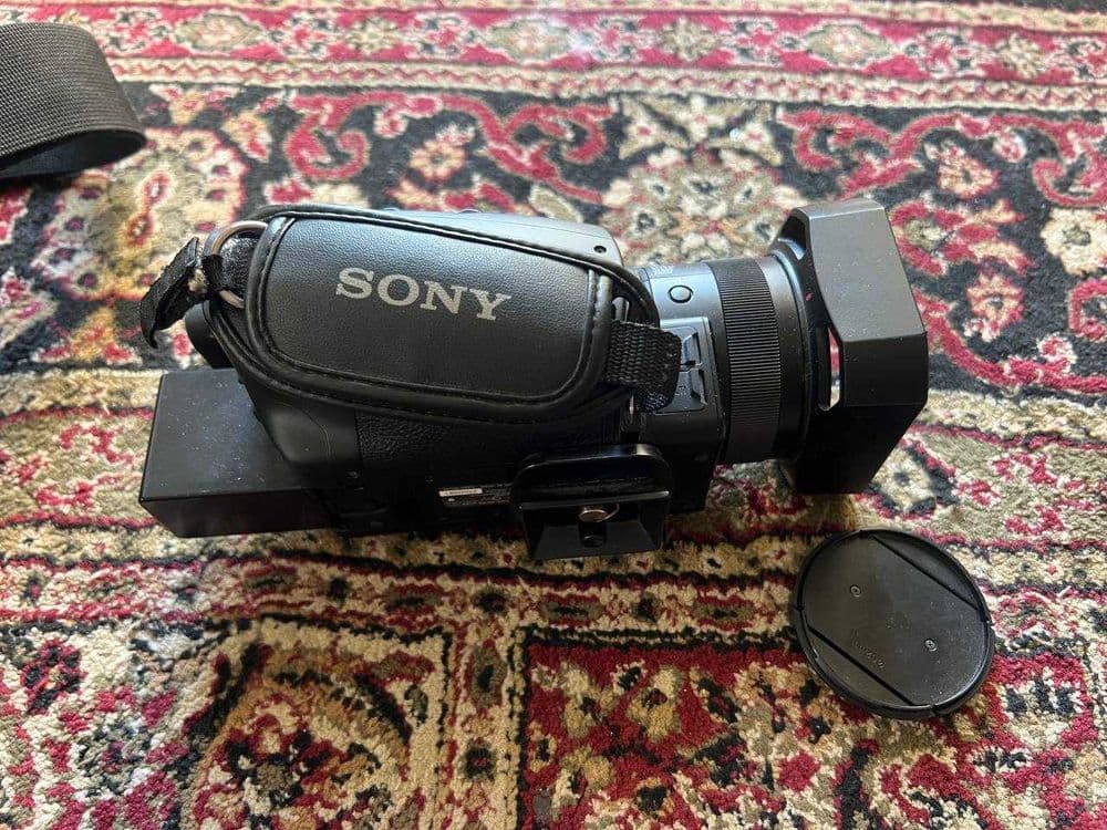 Sony video kamera sotiladi — 6