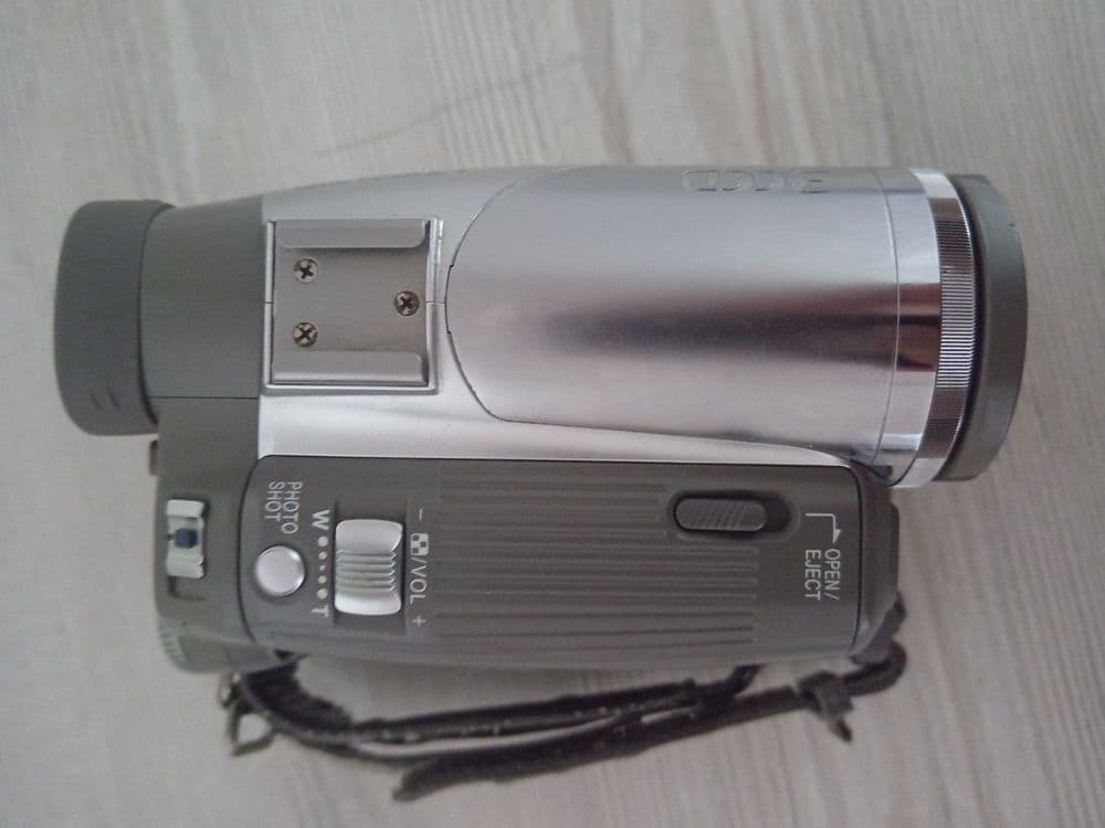 Видеокамера Panasonic NV-GS75 — 8