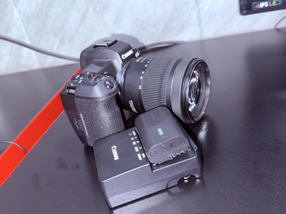 Canon EOS R  pul kerak bir qoʻl — 2