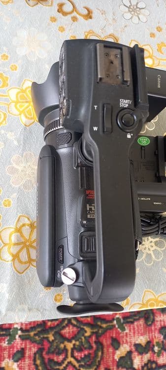 Видеокамера Canon xa10 сотилади — 6