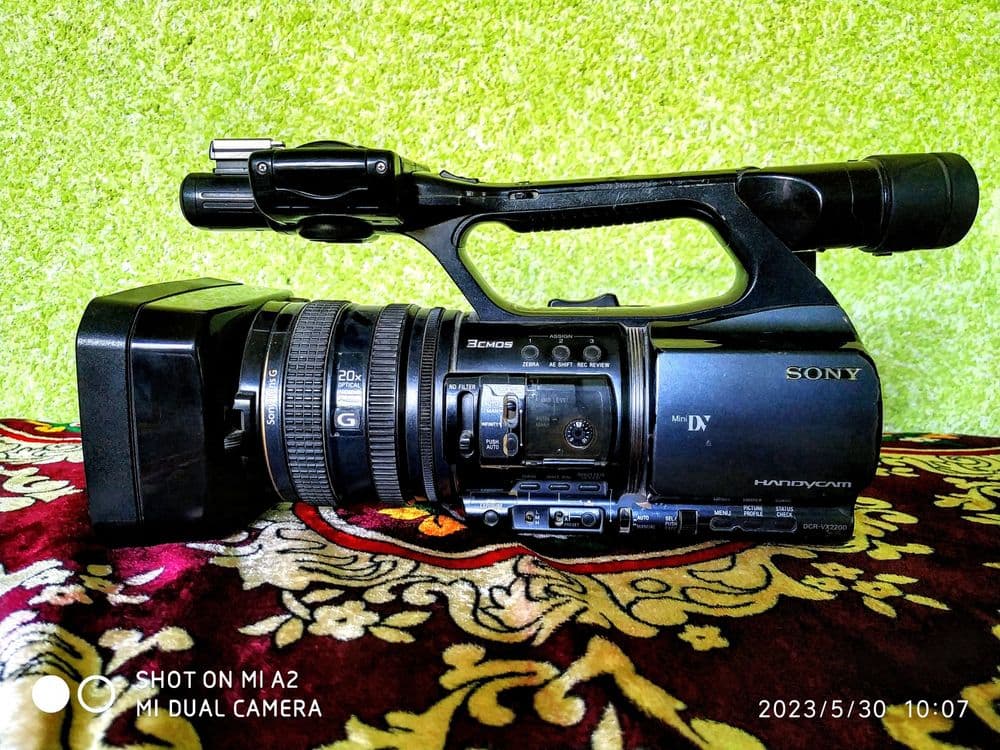 Sony 2200  2ta batariya bilan — 1