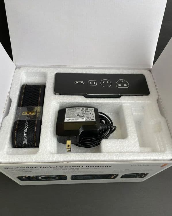 Black Magic Pocket Cinema Camera 6K yangi holatda — 2