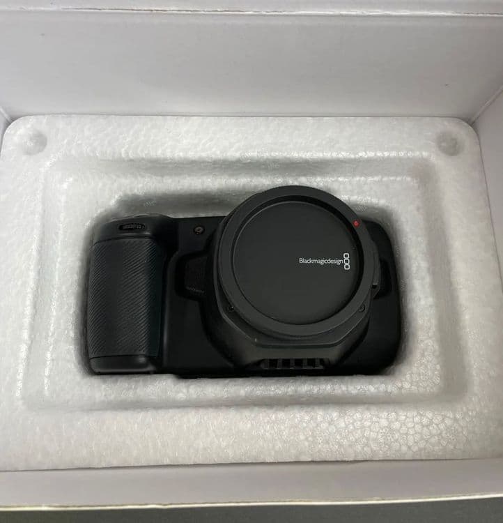 Black Magic Pocket Cinema Camera 6K yangi holatda — 6