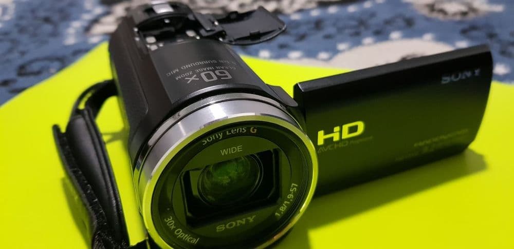 Sony HDR-CX530 Videocam — 1