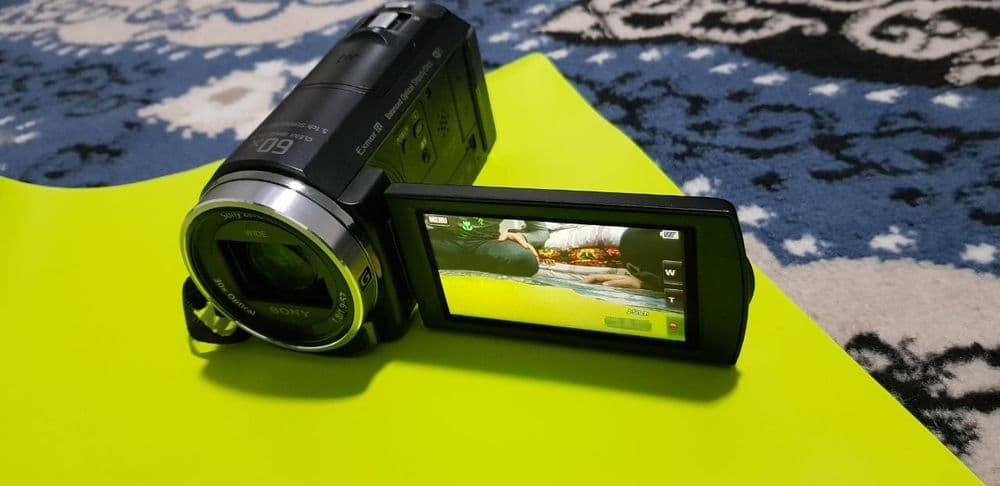 Sony HDR-CX530 Videocam — 5