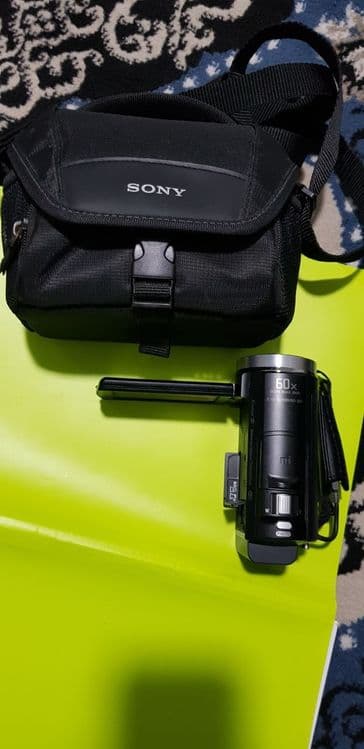 Sony HDR-CX530 Videocam — 6