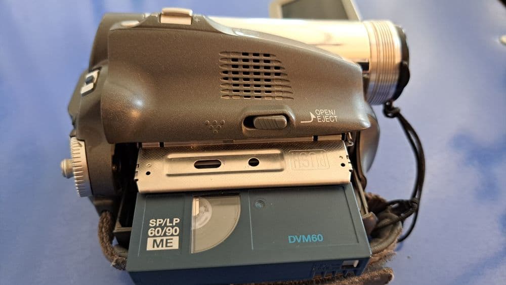 Panasonic NV-GS60 — 4