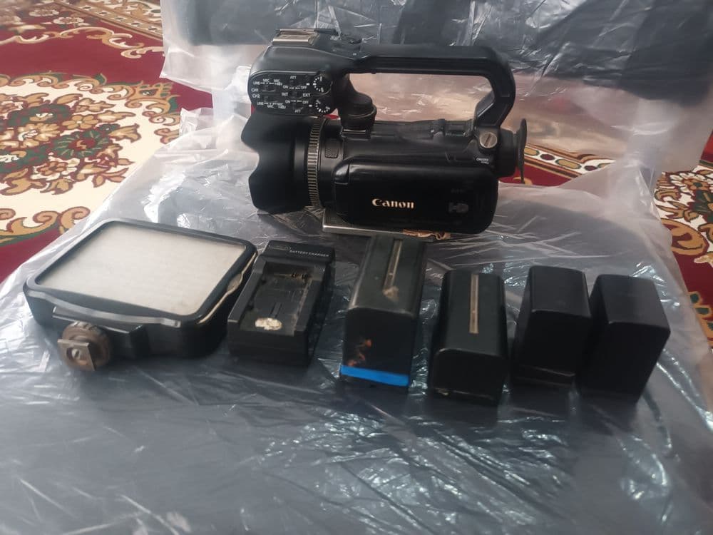 Canon XA10 video kamera sotiladi — 1