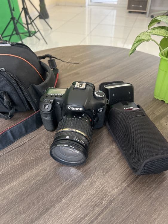Kamera 7 D foto uchun komplekt sotiladi — 1