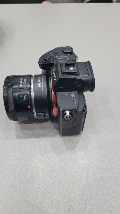 Sony a7iii sotiladi — 2
