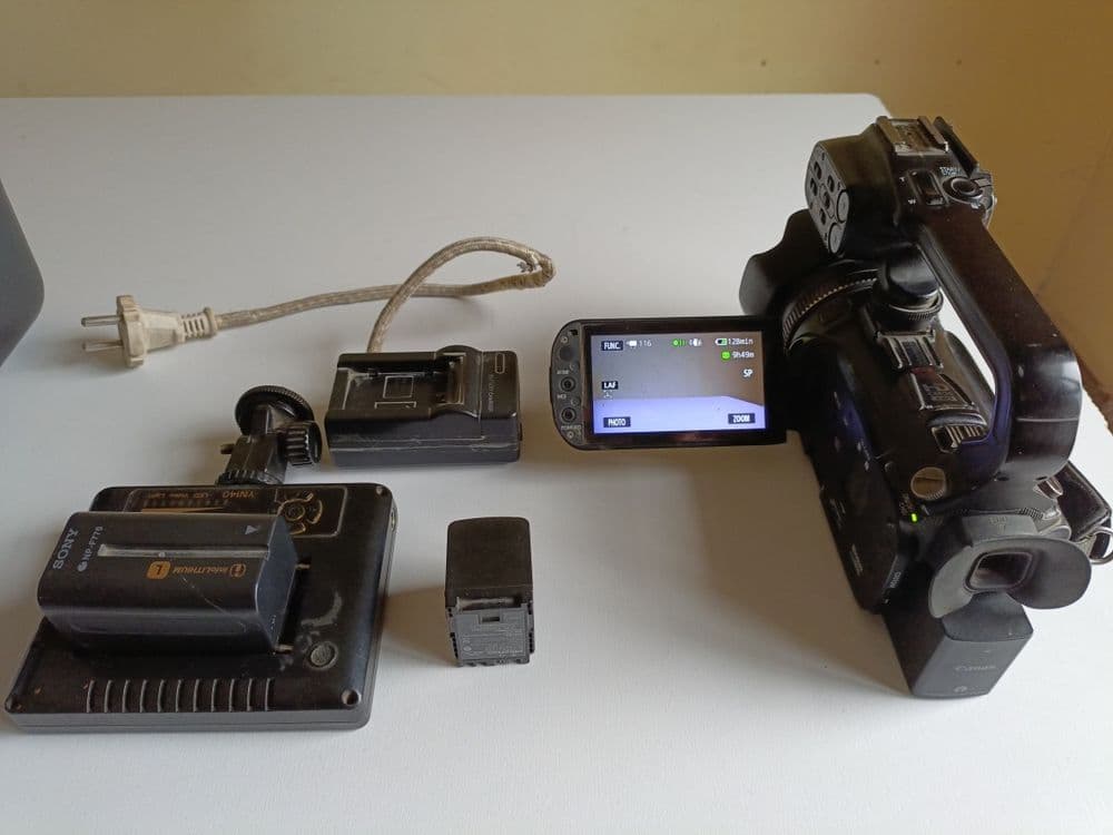 Canon XA10 qamer — 2