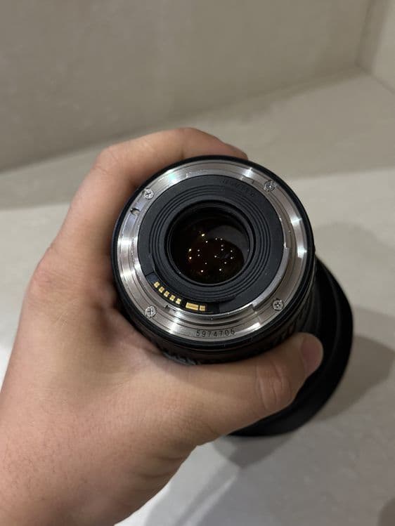 Срочно Продается Canon EF 16-35 mm f2,8 II USM — 2