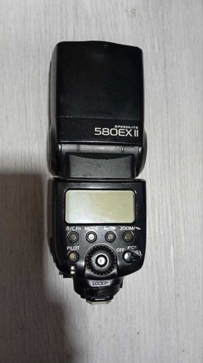 Продаю фотовспышку Canon Speedlite 580EX II — 1