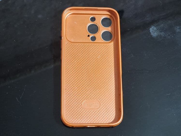 Продаю топовый чехол-трансформер  на IPhone 16PRO  в IPhone 17 Pro — 2