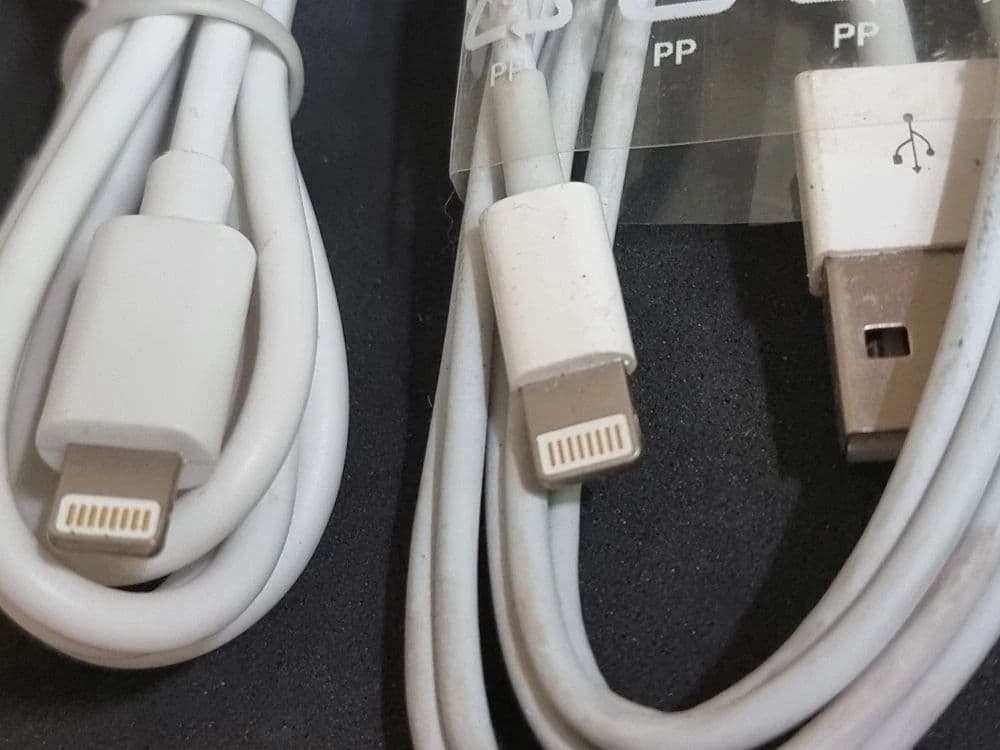 Кабель зарядки и данных lighting iPhone цена за 2 штуки — 2