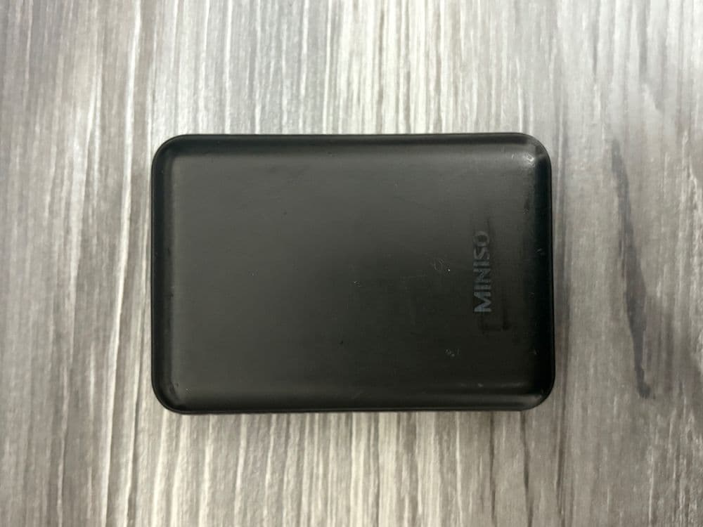 Powerbank MINISO — 1