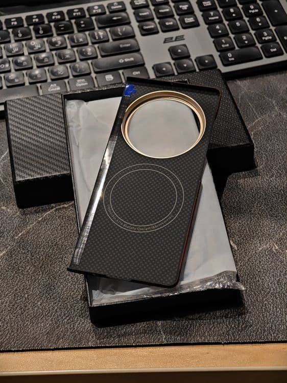 Карбоновый чехол для vivo x fold 5 — 2