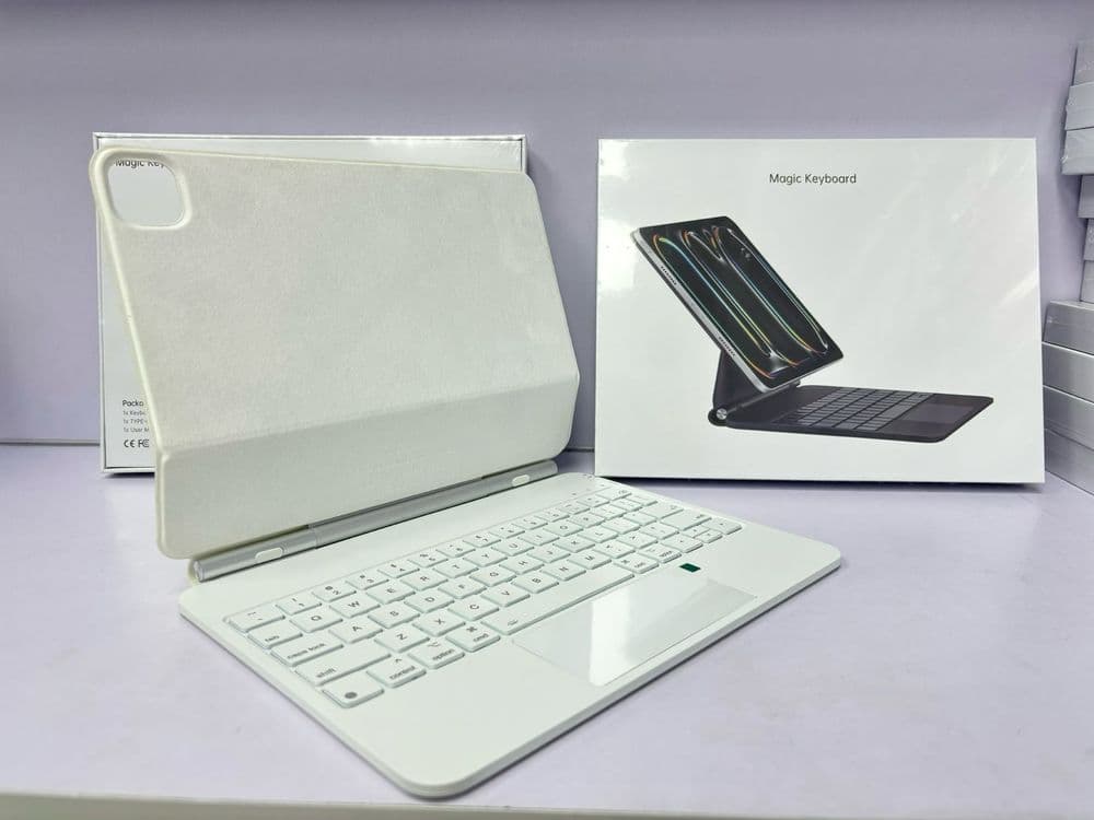 Ipad lux keyboard oq va qora rang — 2