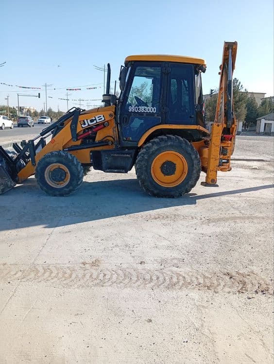 TRAKTOR XIZMATI barcha turdagi xizmatlar uchun