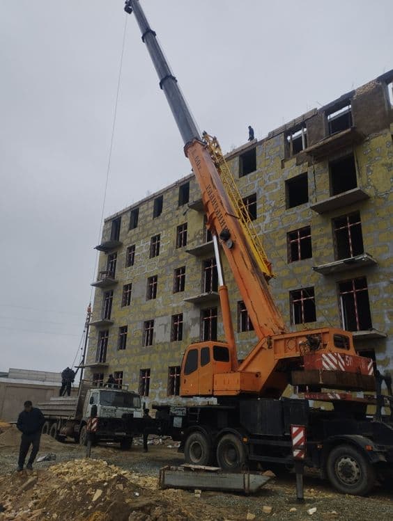 Avtokran xizmati 60 tonnalik — 2