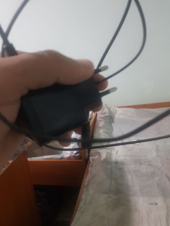 Nokia zaryadchik — 1