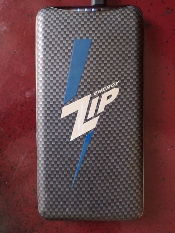 Продаётся повер банк Zip 10000 mah — 2